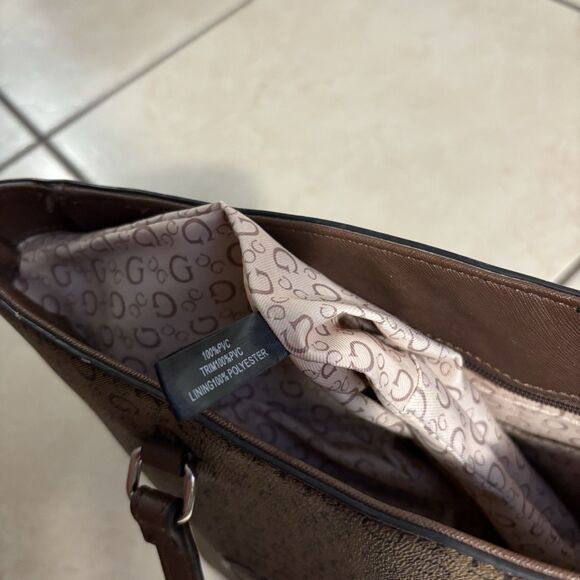 Guess Cocoa Brown Monogram Tote Bag With Double Handles & Zipper With Tote Charm - Picture 11 of 13